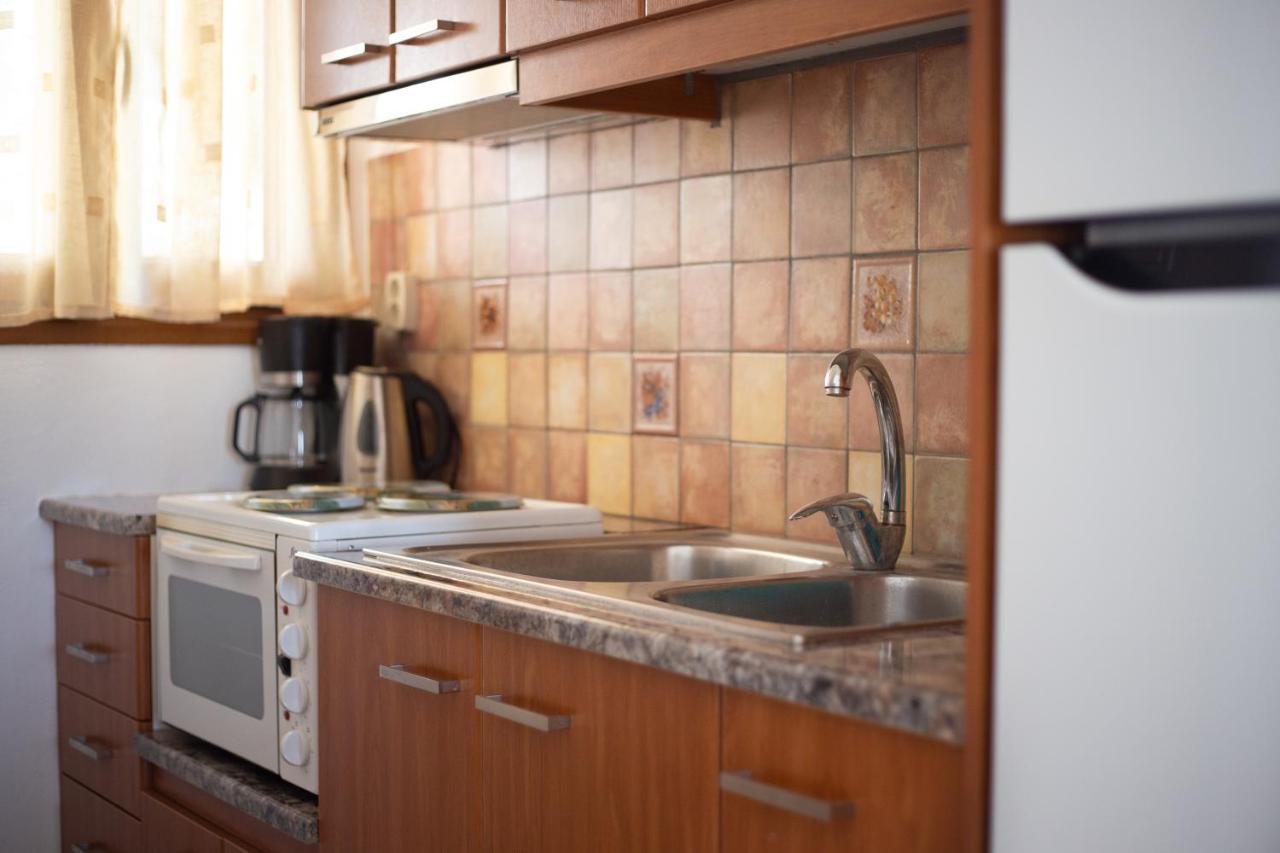 Virginia'S House Apartment Баци Екстериор снимка