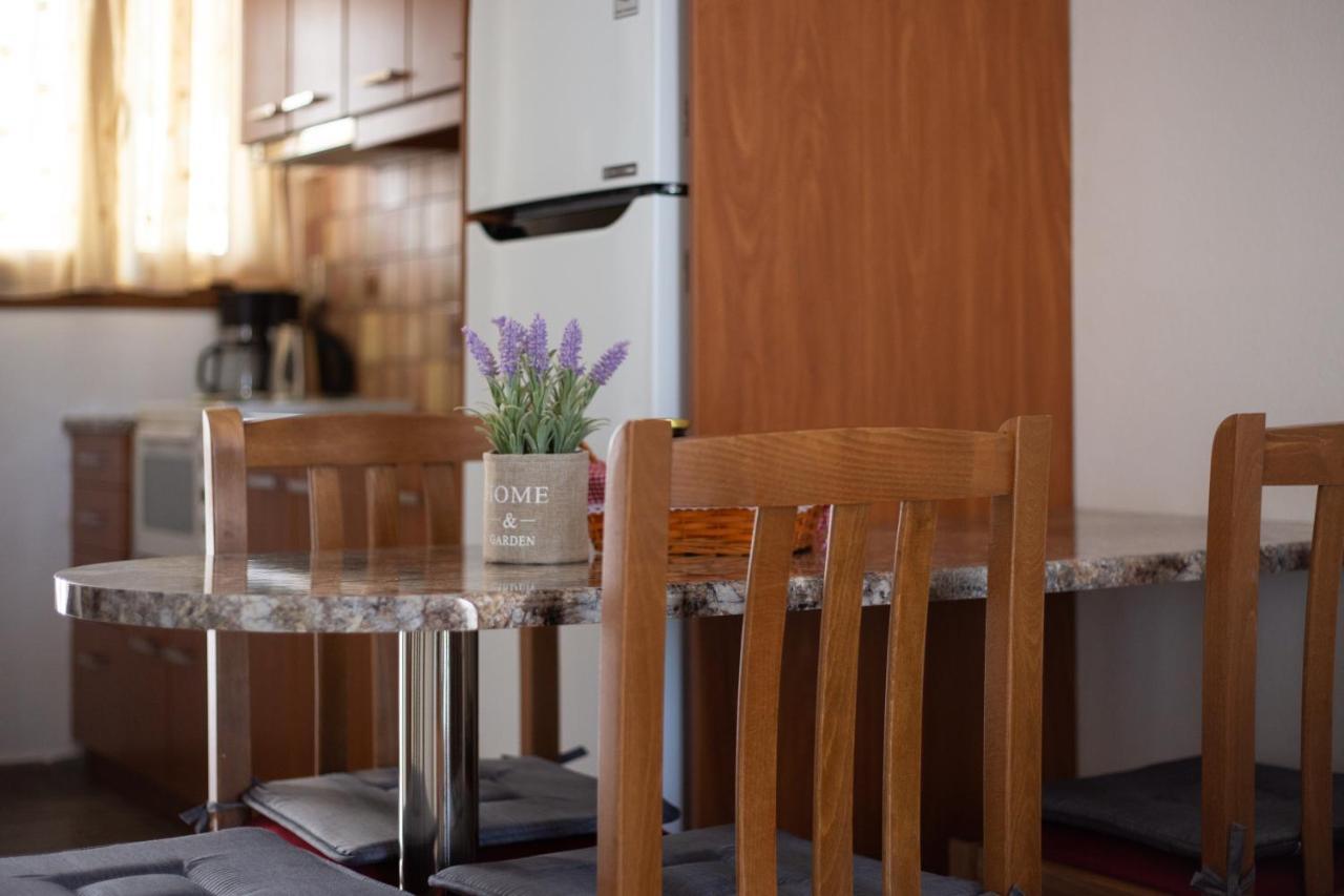 Virginia'S House Apartment Баци Екстериор снимка